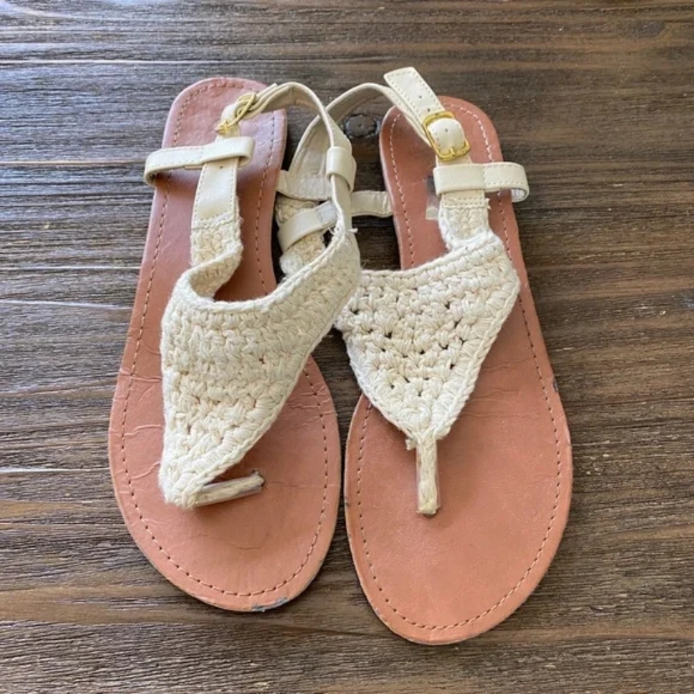 Charles Albert Brown /white size 8 Chrochet womens Sandals